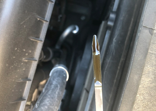 車子換機油，可以不換機油濾芯嗎?有什么后果和危害