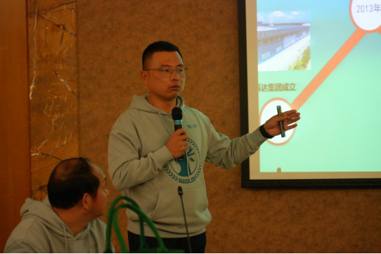 һ���������(li��n)�ˆ��ӕ���չʾ����ˇ�g(sh��)��������I(l��ng)�Ҿ��Ј��³���