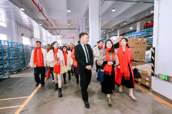 ��ʮ�ꡤ�³�Խ �������{(di��o)10����c��ȫ����(j��ng)�N�̷��¡���e��