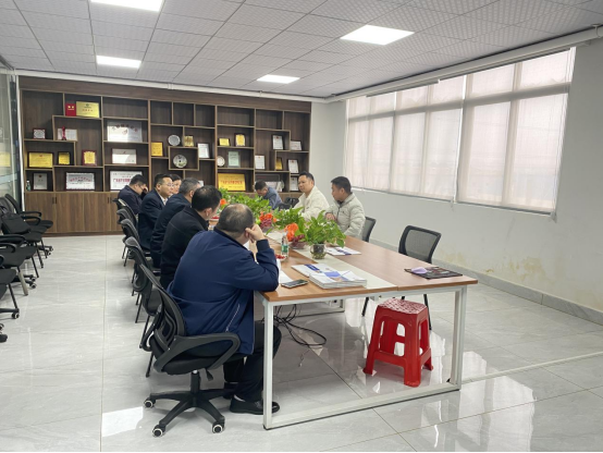 �����������P�����{�v�h늚�չ����w