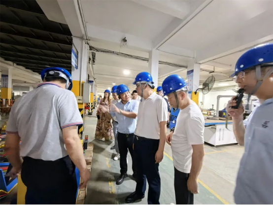 ���س���34�꣬���Ĵ�������~�ġ����V����I(y��)�����M(j��n)�돽�~��