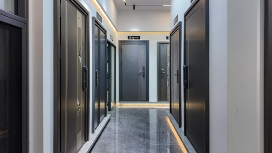 東莞中堂大商李小平：逆勢(shì)破局，擴(kuò)建“鋼亦美”開(kāi)啟創(chuàng)業(yè)新征程